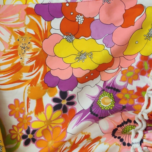 Vintage Liberty Circle Retro Psychedelic Shift Dress from the 1960s 🌺 - Picture 17 of 17